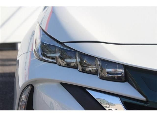 TOYOTA PRIUS PHV 2017 Image 31