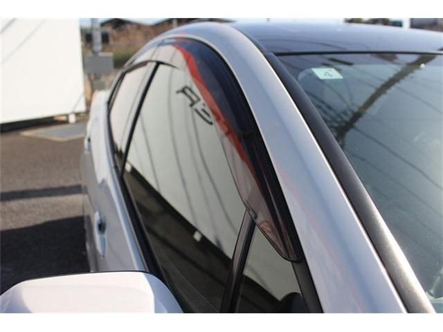 TOYOTA PRIUS PHV 2017 Image 31