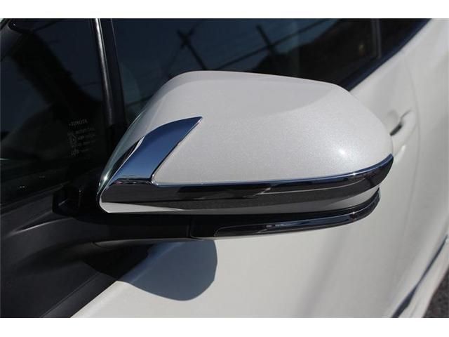 TOYOTA PRIUS PHV 2017 Image 31