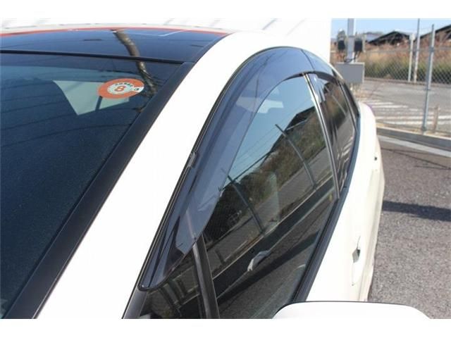 TOYOTA PRIUS PHV 2017 Image 31