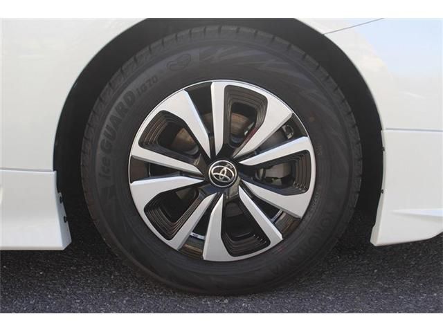 TOYOTA PRIUS PHV 2017 Image 31