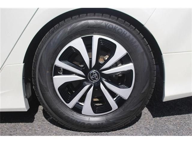 TOYOTA PRIUS PHV 2017 Image 31