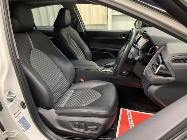 TOYOTA CAMRY HYBRID 2019 Image 31