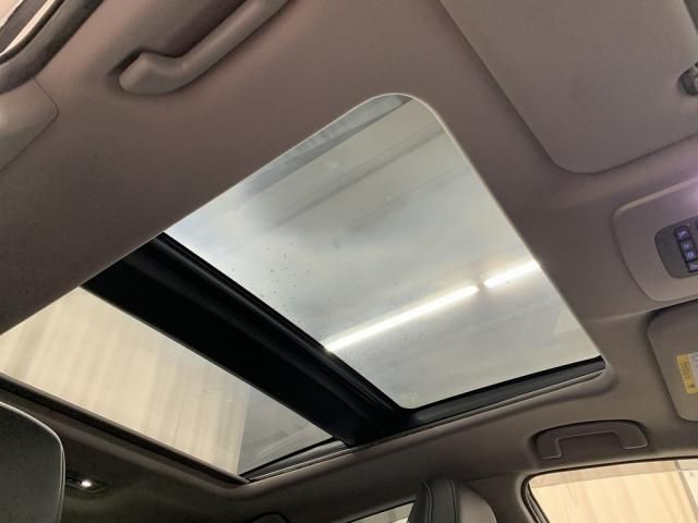 TOYOTA CAMRY HYBRID 2019 Image 31