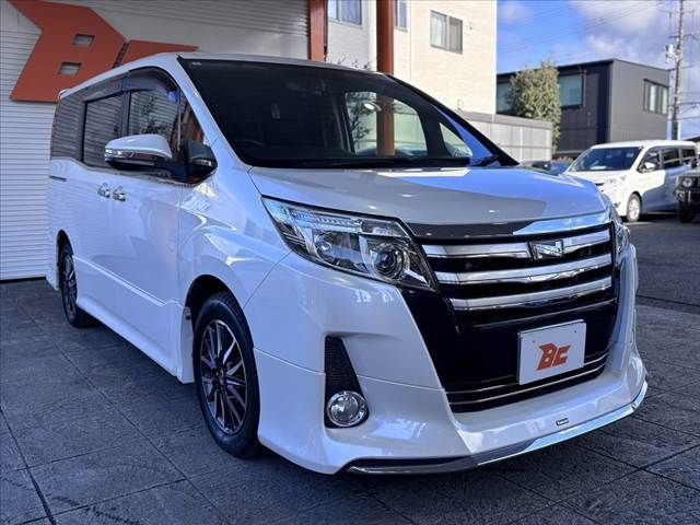 TOYOTA NOAH 2014 Image 31