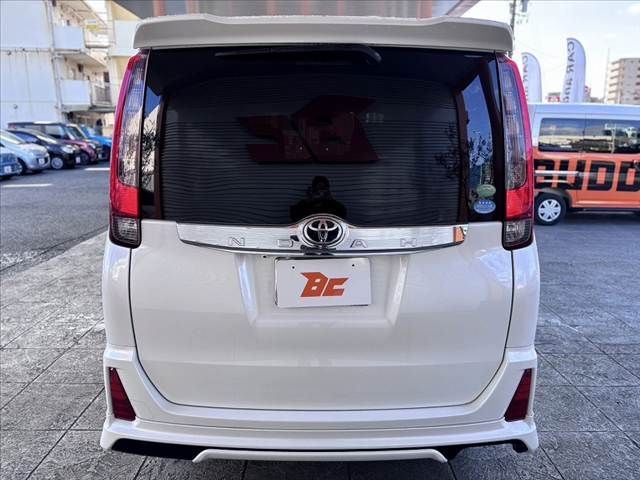 TOYOTA NOAH 2014 Image 31