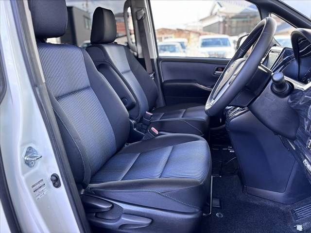 TOYOTA NOAH 2014 Image 31