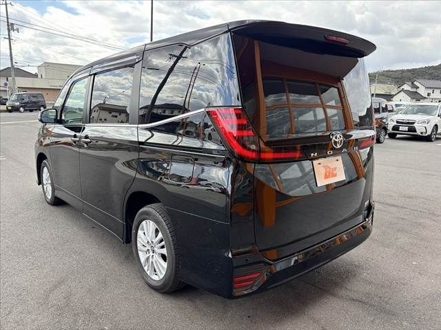 TOYOTA NOAH HYBRID 4WD 2025 Image 31