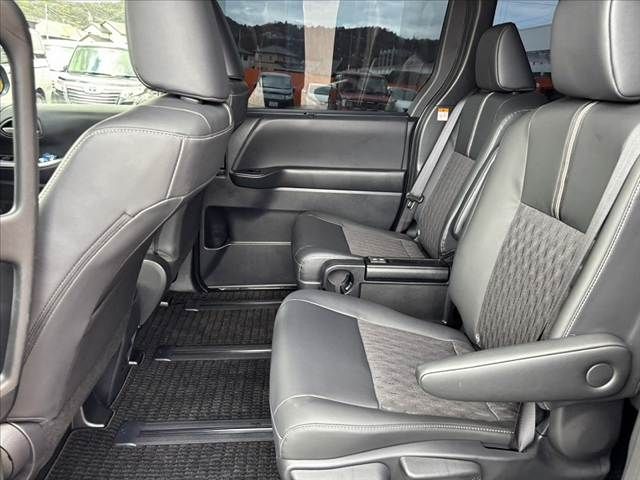 TOYOTA NOAH HYBRID 4WD 2025 Image 31