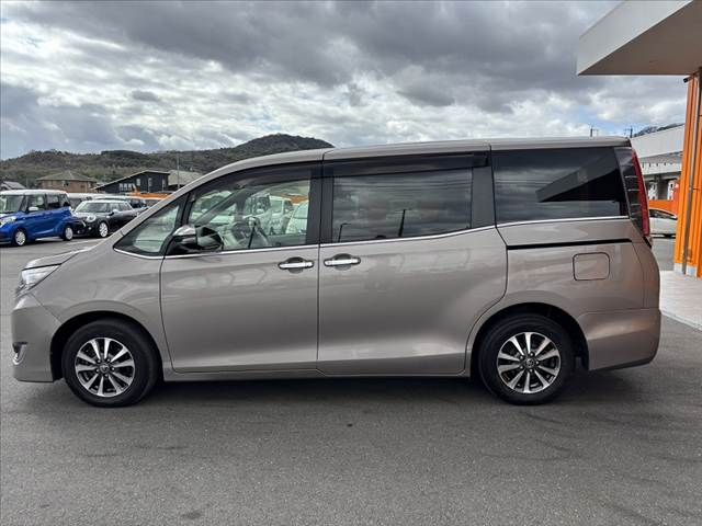 TOYOTA ESQUIRE 2017 Image 31