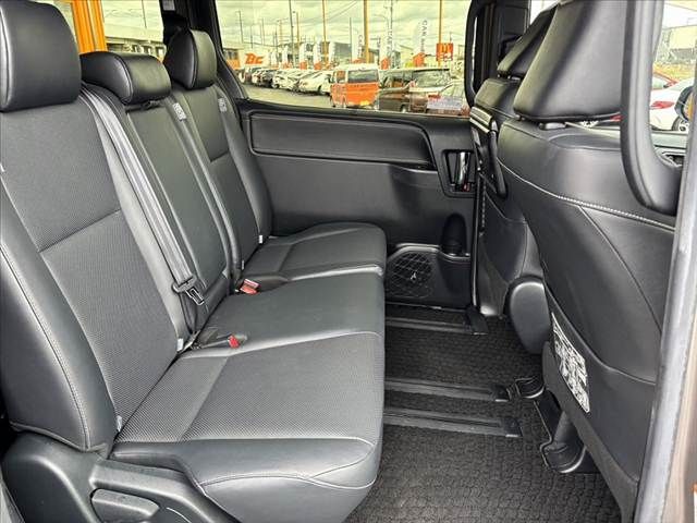 TOYOTA ESQUIRE 2017 Image 31