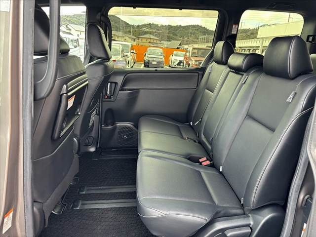 TOYOTA ESQUIRE 2017 Image 31