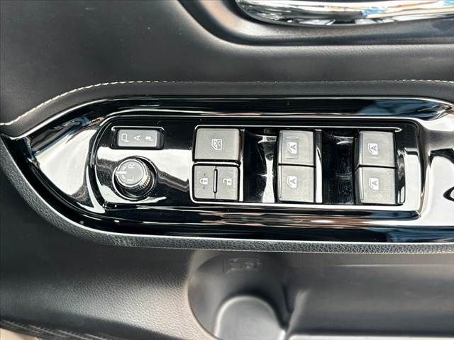 TOYOTA ESQUIRE 2017 Image 31