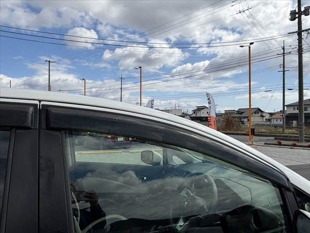 NISSAN NOTE 2017 Image 31