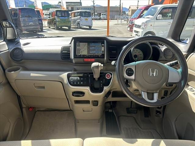 HONDA N BOX 2012 Image 31
