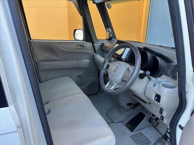HONDA N BOX 2012 Image 31