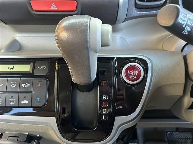 HONDA N BOX 2012 Image 31