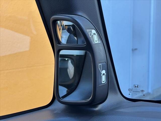 HONDA N BOX 2012 Image 31