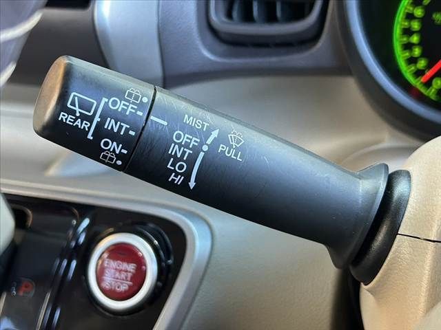 HONDA N BOX 2012 Image 31