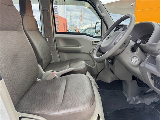 NISSAN NV100 CLIPPER 4WD 2017 Image 31