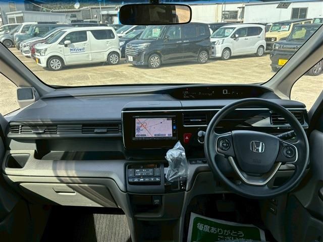 HONDA STEPWAGON 2016 Image 31