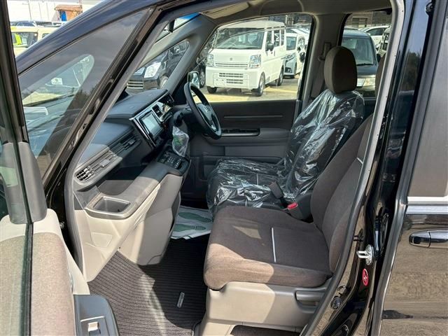 HONDA STEPWAGON 2016 Image 31