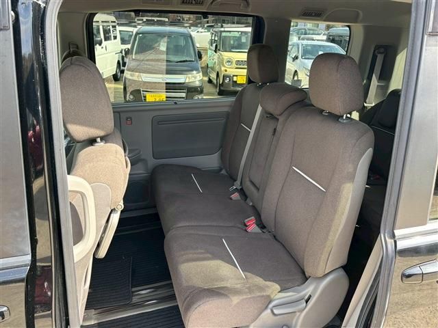 HONDA STEPWAGON 2016 Image 31