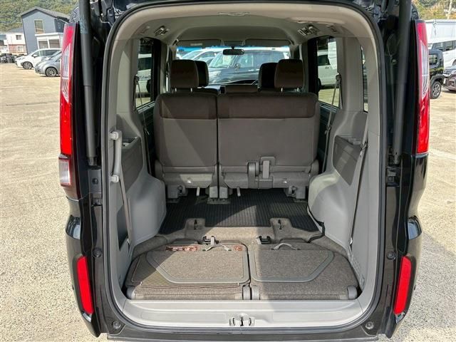 HONDA STEPWAGON 2016 Image 31