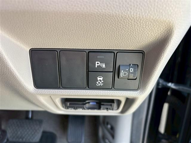 HONDA STEPWAGON 2016 Image 31