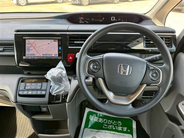 HONDA STEPWAGON 2016 Image 31
