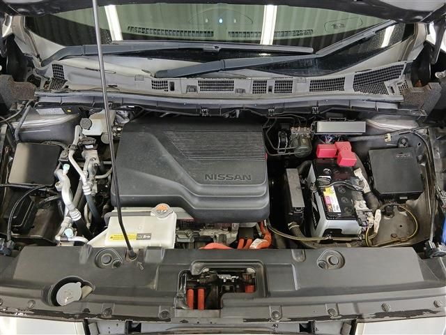 NISSAN LEAF 2018 Image 31