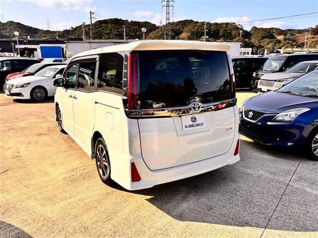 TOYOTA NOAH 2020 Image 31