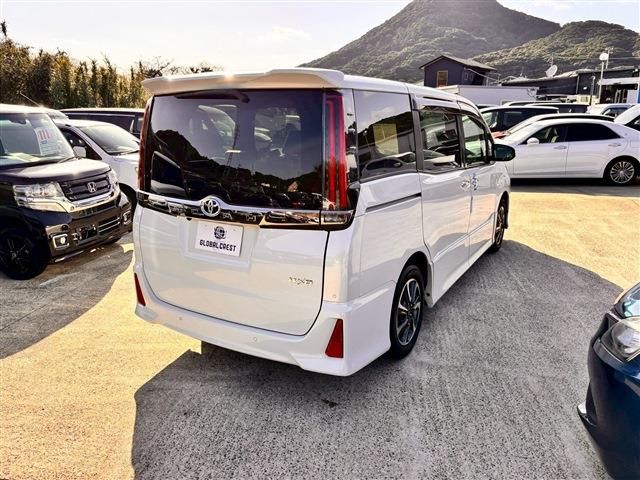 TOYOTA NOAH 2020 Image 31
