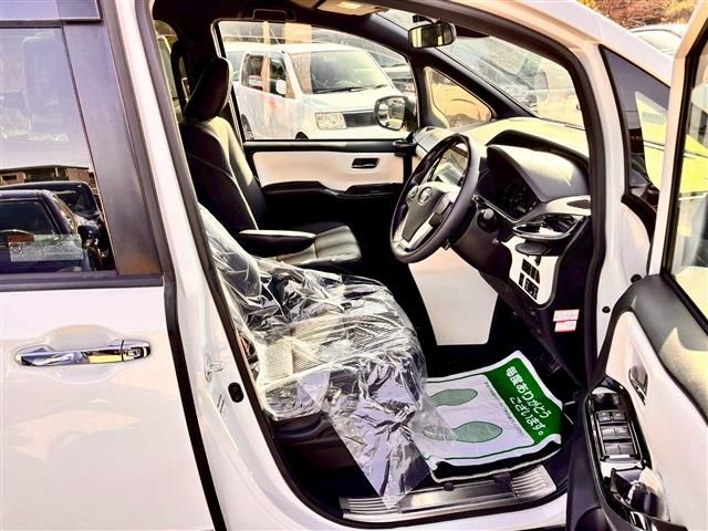 TOYOTA NOAH 2020 Image 31