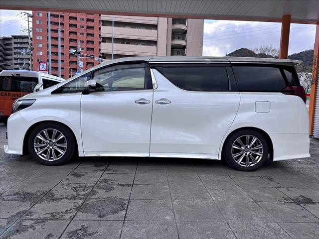 TOYOTA ALPHARD 2017 Image 31