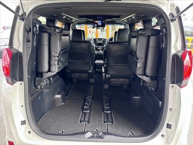 TOYOTA ALPHARD 2017 Image 31