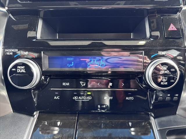 TOYOTA ALPHARD 2017 Image 31