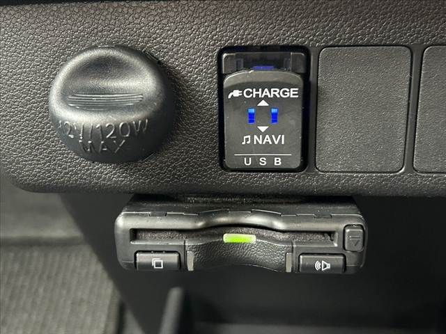 DAIHATSU MIRA E:S 2019 Image 31