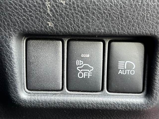 TOYOTA C-HR 2018 Image 31