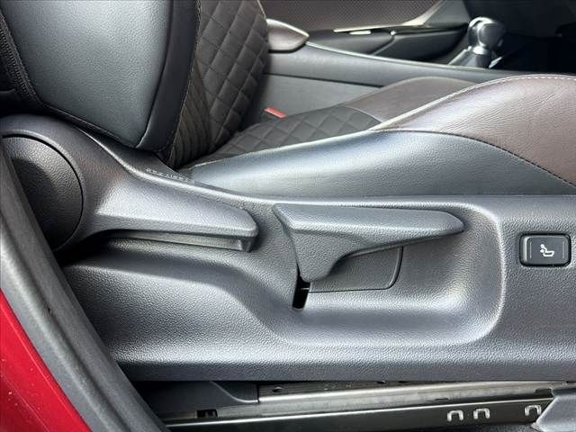 TOYOTA C-HR 2018 Image 31