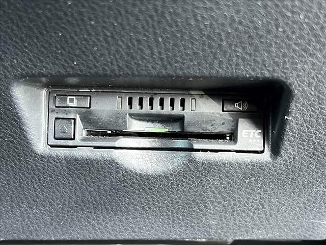 TOYOTA C-HR 2018 Image 31