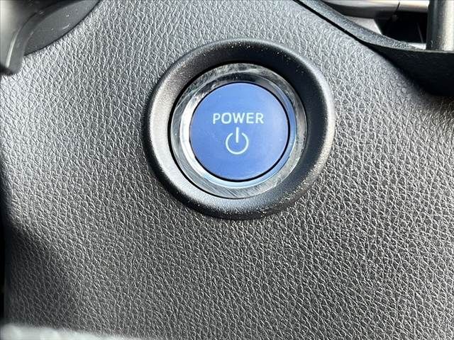 TOYOTA C-HR 2018 Image 31