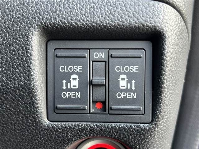 HONDA N BOX CUSTOM 2018 Image 31