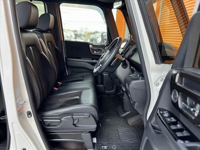 HONDA N BOX CUSTOM 2018 Image 31