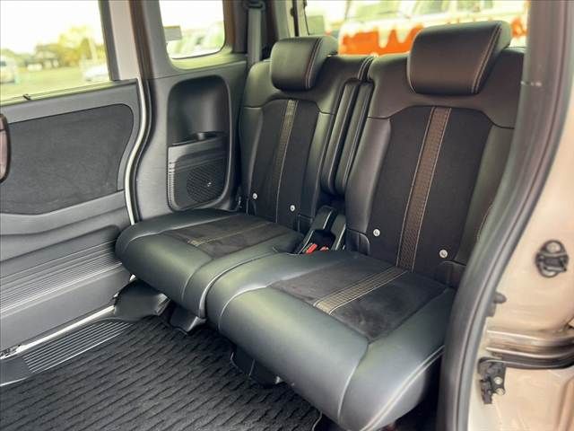 HONDA N BOX CUSTOM 2018 Image 31