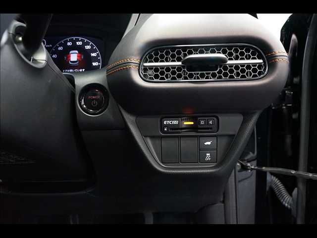 HONDA ZR-V E:HEV 2023 Image 31