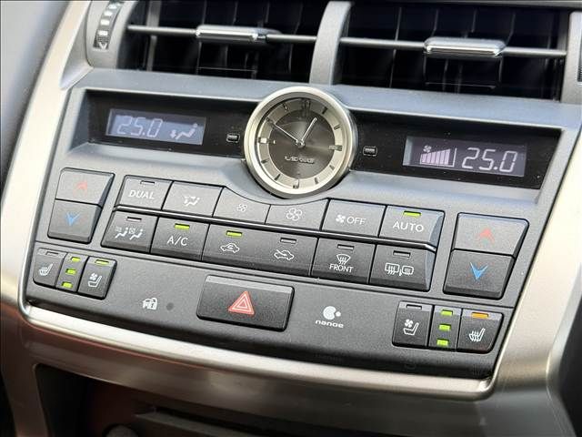 TOYOTA LEXUS NX200T 2015 Image 31