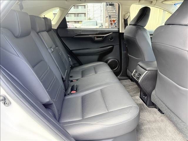 TOYOTA LEXUS NX200T 2015 Image 31