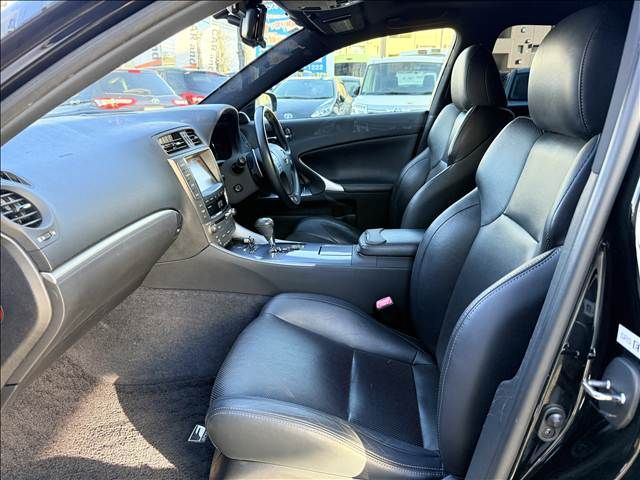 TOYOTA LEXUS IS250 2012 Image 31