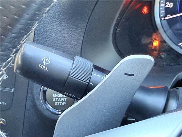 TOYOTA LEXUS IS250 2012 Image 31